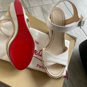 Women shoes red bottom like new perfect Condiction